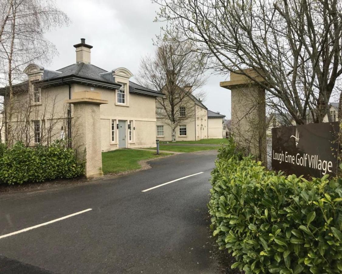 Gate Lodge At Lough Erne Golf Village Ballycassidy Exterior photo